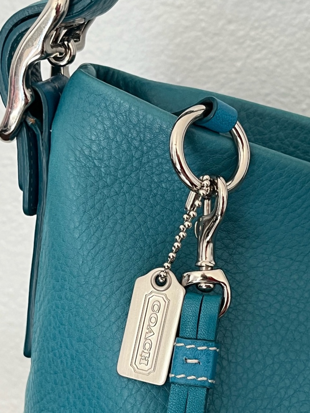 Coach Legacy Slim Shoulder Crossbody Bag in Teal Pebbled Leather 1427 like new - Picture 3 of 15